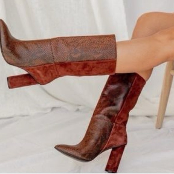 42 Gold NEW Kolby suede snake skin boots - Picture 1 of 9